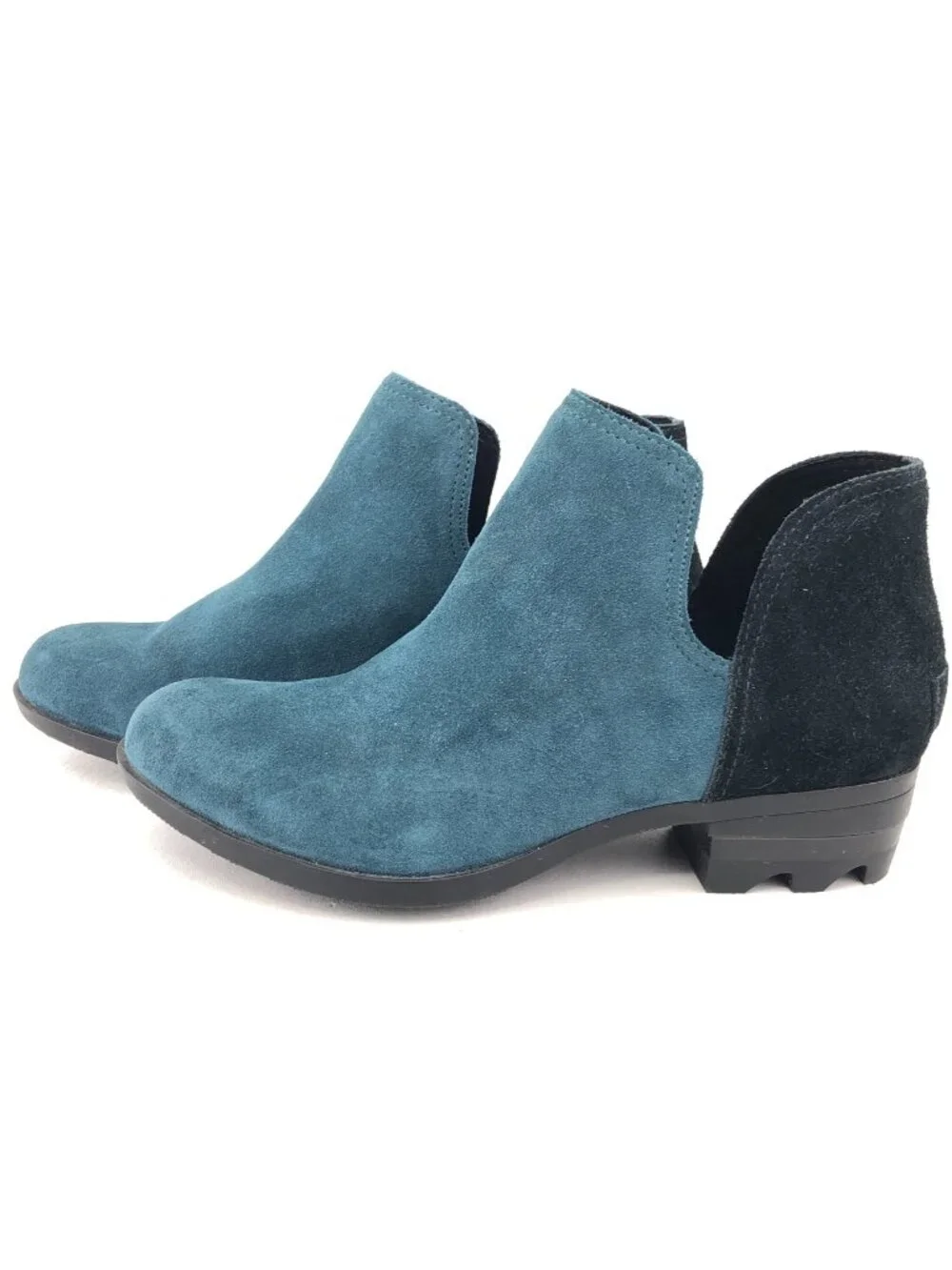 Sorel Lolla II Cut Out Suede Ankle Boots 7.5